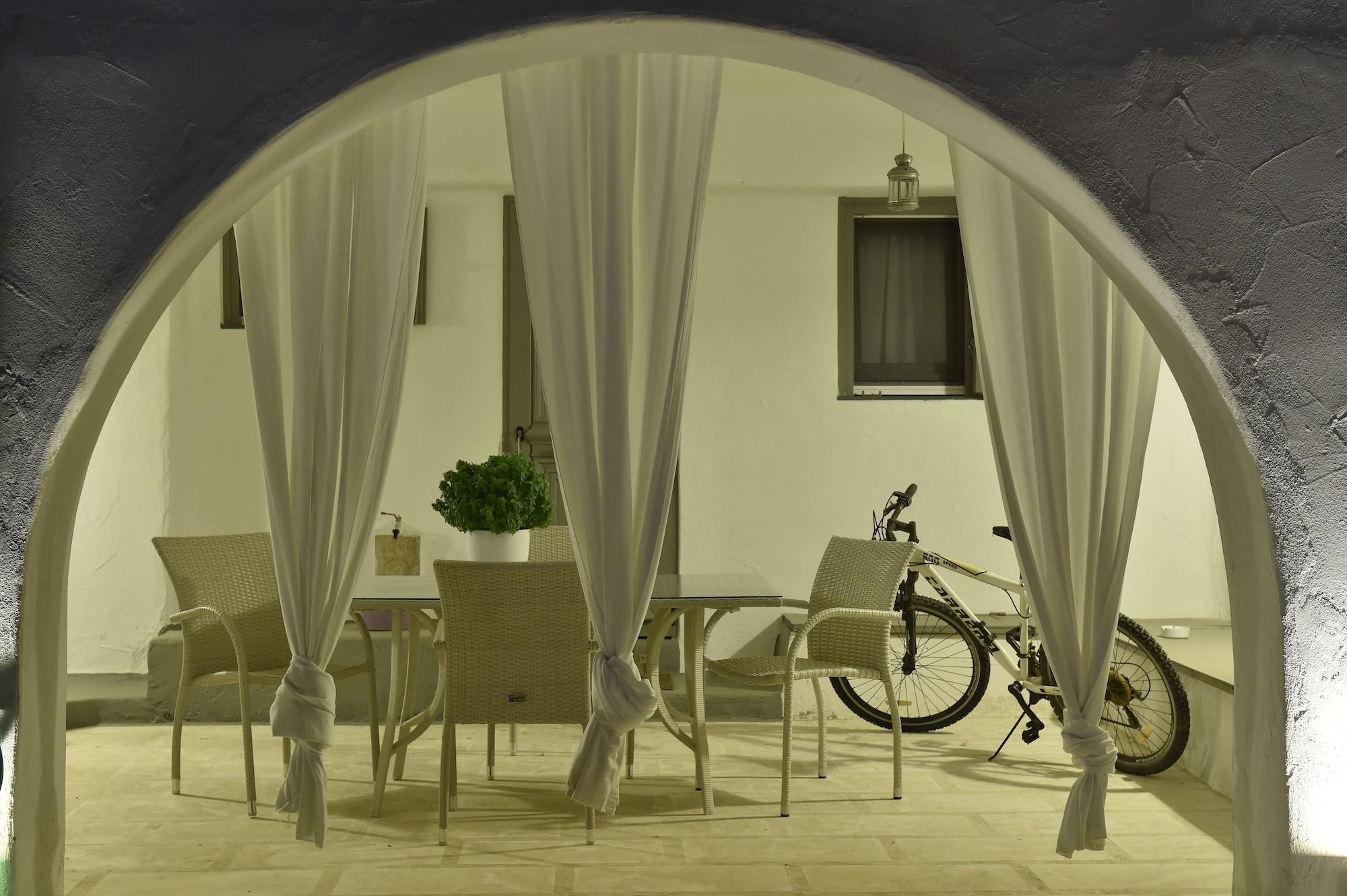 פארוס Naoussa Hills Boutique Resort- Adults Only מראה חיצוני תמונה