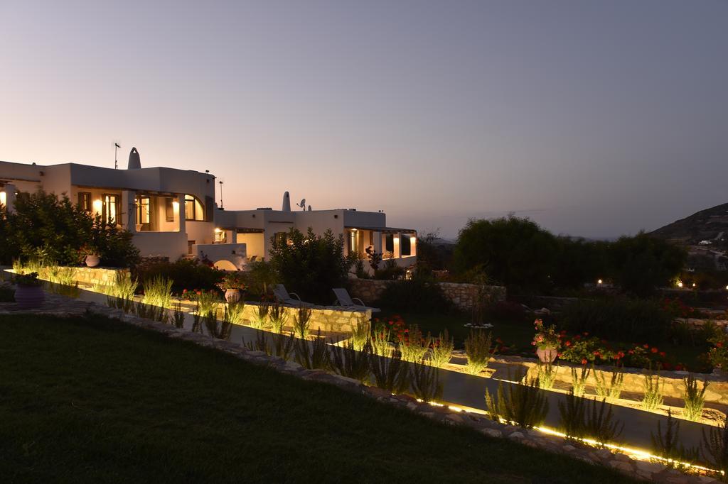 פארוס Naoussa Hills Boutique Resort- Adults Only מראה חיצוני תמונה