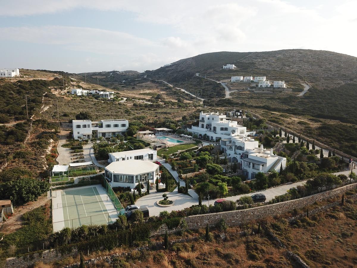 פארוס Naoussa Hills Boutique Resort- Adults Only מראה חיצוני תמונה